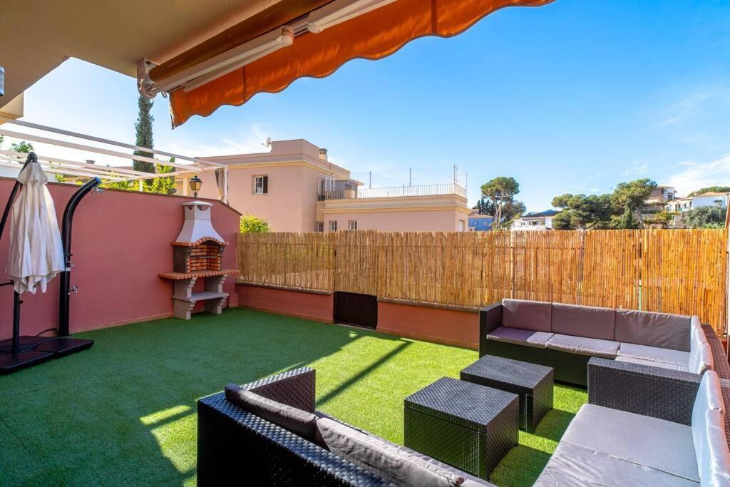 Adosado Con Vistas Al Mar Desde La Piscina Con Bbq Βίλα Μπέλεθ-Μάλαγα Εξωτερικό φωτογραφία